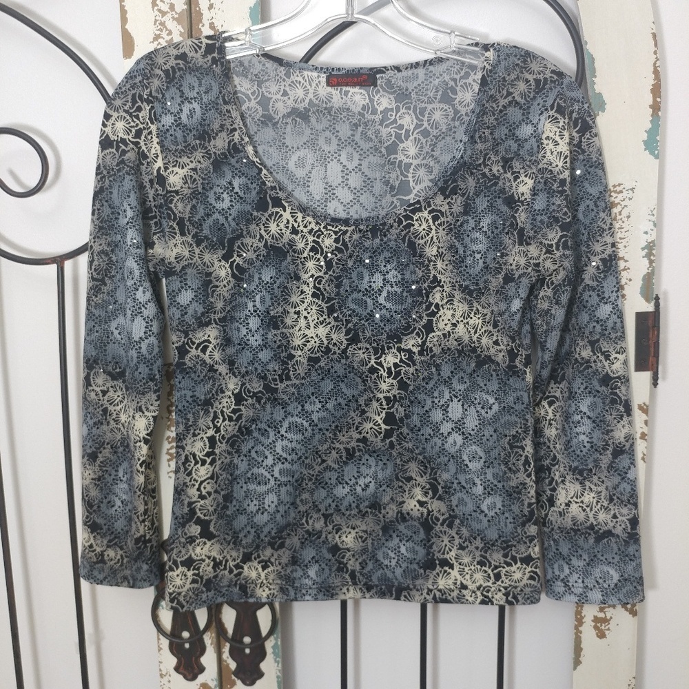 Ocean sequin long-sleeved cropped top
